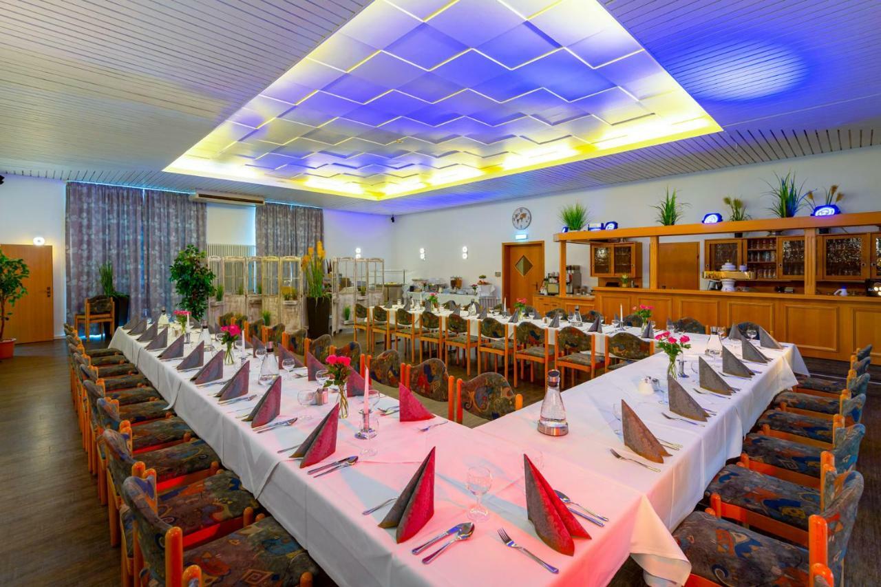 Landhotel Zum Niestetal Extérieur photo