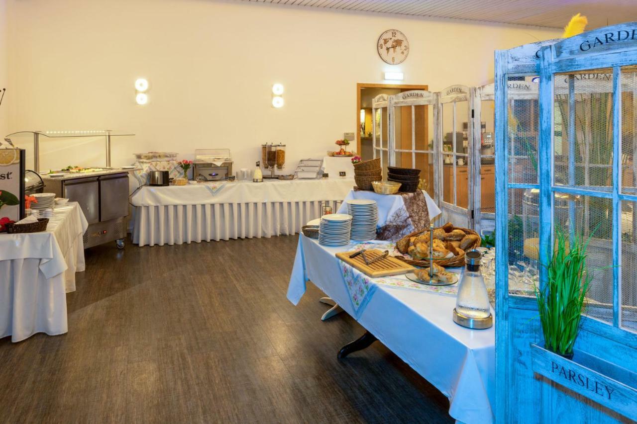 Landhotel Zum Niestetal Extérieur photo